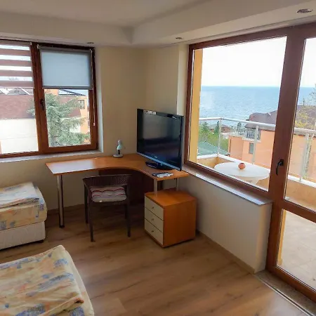 Golden House * Golden Sands