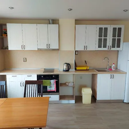 Golden House * Goudstrand