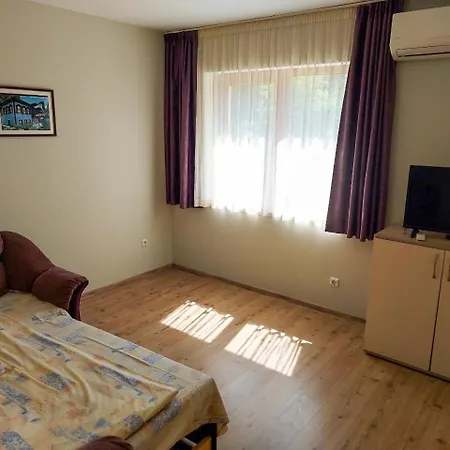Golden House * Золоті Піски