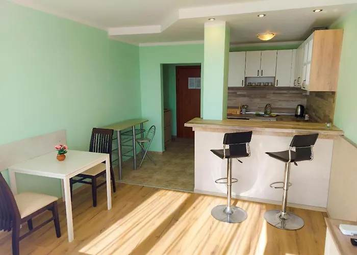 Golden House * Golden Sands