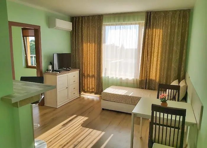 Golden House * Golden Sands